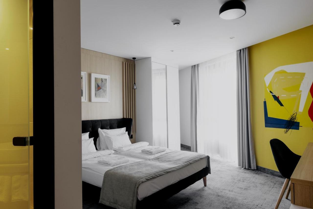Boutique Macchiato Rooms โนวีซาด ภายนอก รูปภาพ