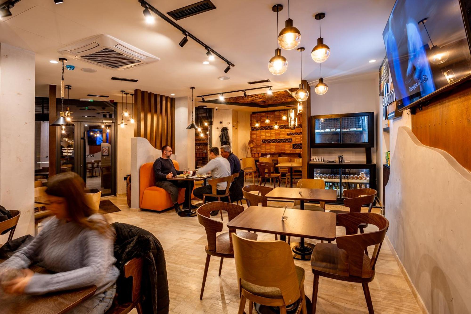 Boutique Macchiato Rooms โนวีซาด ภายนอก รูปภาพ