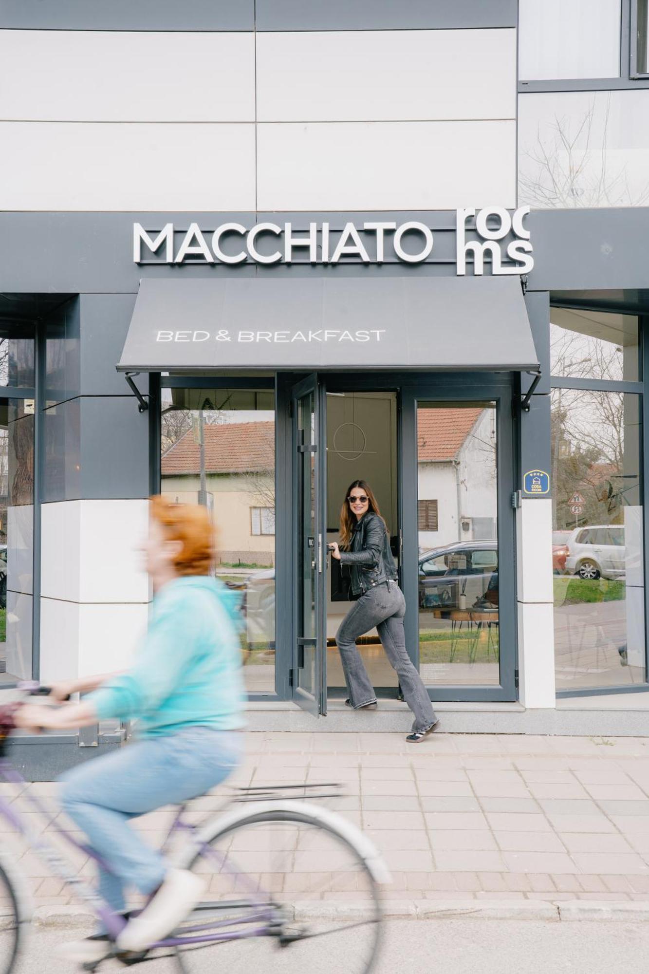 Boutique Macchiato Rooms โนวีซาด ภายนอก รูปภาพ
